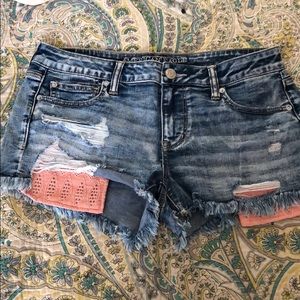 American Eagle Shorts - cute pink pockets